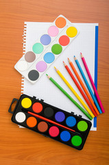 Naklejka premium Art concept with painters palette and paint brush