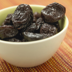Bols de pruneaux