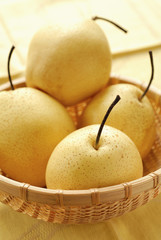 panier de poires nashis