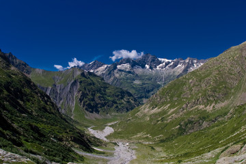 Fototapeta na wymiar Alpy - Park Narodowy Ecrins