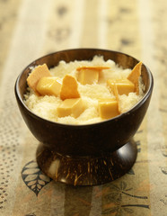 Noix de coco glacée aux jaunes d'oeufs