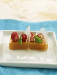 Gelée d'abricot et caramel d'eucalyptus