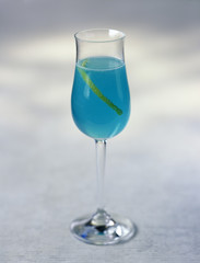 Blue champagne 