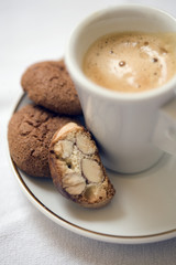 Tasse de café et petits biscuits