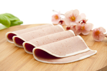 Leberpastete mit Blumen