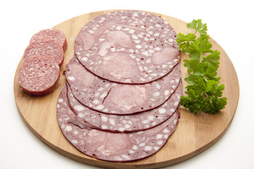 Zungenrotwurst und Salami