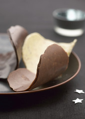 Tuiles au chocolat et noisette 