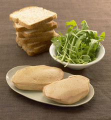 Ingrédients pour le sandwich au foie gras