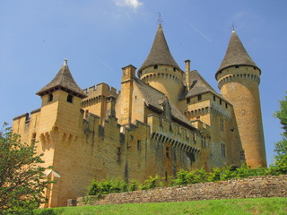 Fototapeta na wymiar Zamek Puymartin, czarny Perigord Aquitaine