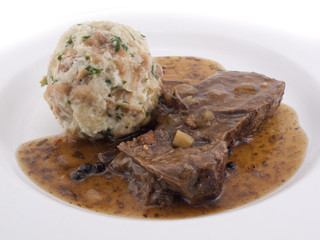 Sauerbraten mit Knödel