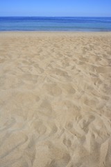 Fototapeta na wymiar lato, plaża, piasek, perspektywa brzeg wybrzeża