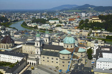 Fototapeta na wymiar Panorama auf Salzburg