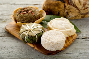 variety french cheese-mix formaggi francesi