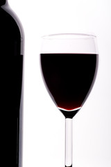 Weinflasche und Glas