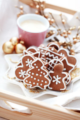 gingerbreads with coffee