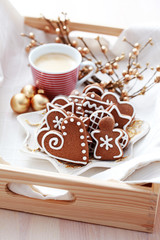 gingerbreads with coffee