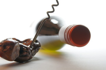 Weinflasche mit Korkenzieher