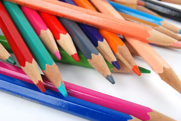 Color pencil