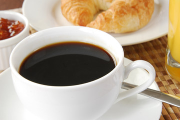 Black coffee and crossiant