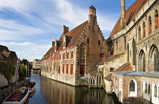 Edificio tipico de Brujas