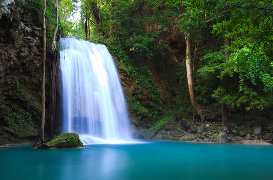 Erawan Waterfall in Kanchanaburi, Thailand © lkunl