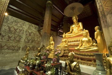 golden buddha