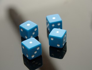 blaue Würfel