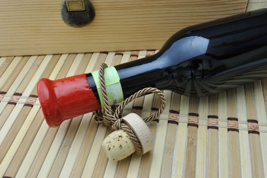 Bottiglia di vino pregiato italiano
