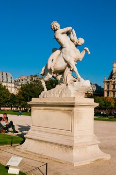 Le centaure Nessus enlevant Dejanire (1892)