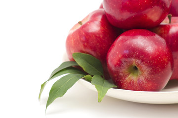 red apples