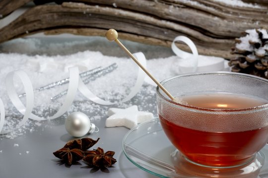 Wintertee mit Anis