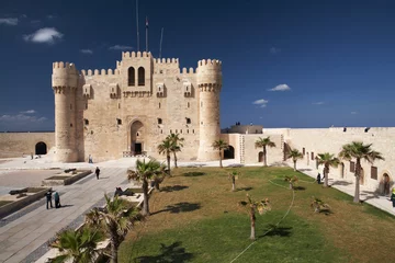 Zelfklevend Fotobehang Fort Qaitbey in Alexandria Egypt © Elena Bakhareva