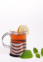 Pfefferminztee mit Zitrone