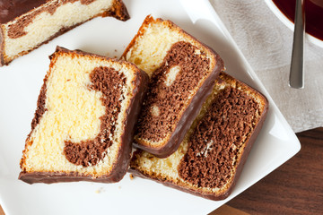 marble cake pieces