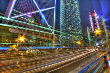 Fototapeta na wymiar Traffic through downtown in Hong Kong in HDR