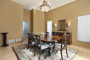 Dining room with tan walls