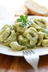 Pesto Tortellini