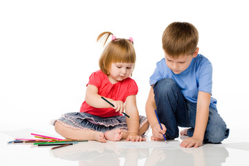Children draw color pencils