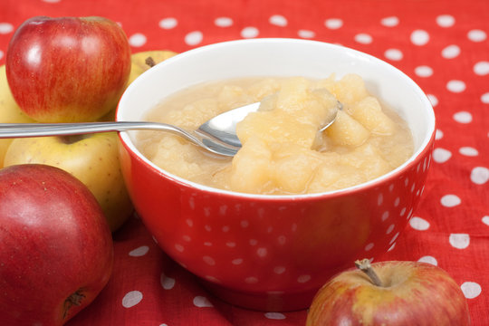 Apfelbrei bilder – Bläddra bland 336 stockfoton, vektorer och videor ... Apfelbrei bilder – Bläddra bland 336 stockfoton, vektorer och videor ...