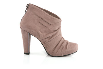 High heel leather shoe