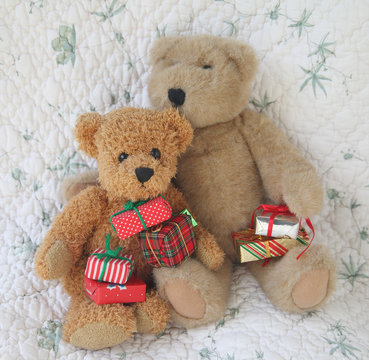 teddy bears with Christmas presents