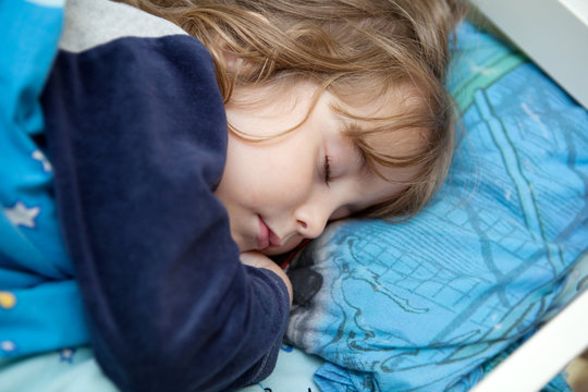 Enfant dormant.