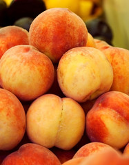 Fototapeta na wymiar peachs