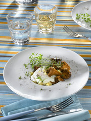 oeufs pochés aux girolles - poached eggs with chanterelles