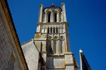 Fototapeta na wymiar abbaye de Sablonceaux
