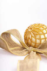 golden ribbon an ball