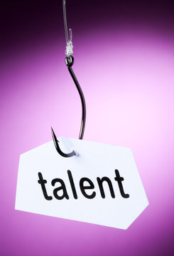 talent mot accroch&eacute; &agrave; hame&ccedil;on crochet
