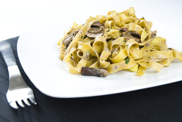 Tagliatelle ai funghi porcini, Tagliatelle with mushrooms