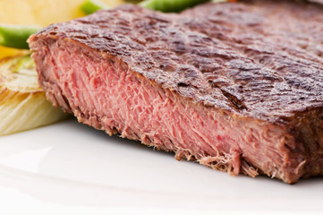 Beefsteak mit Gemüse