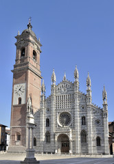 Fototapeta na wymiar katedra perspektywa, Monza